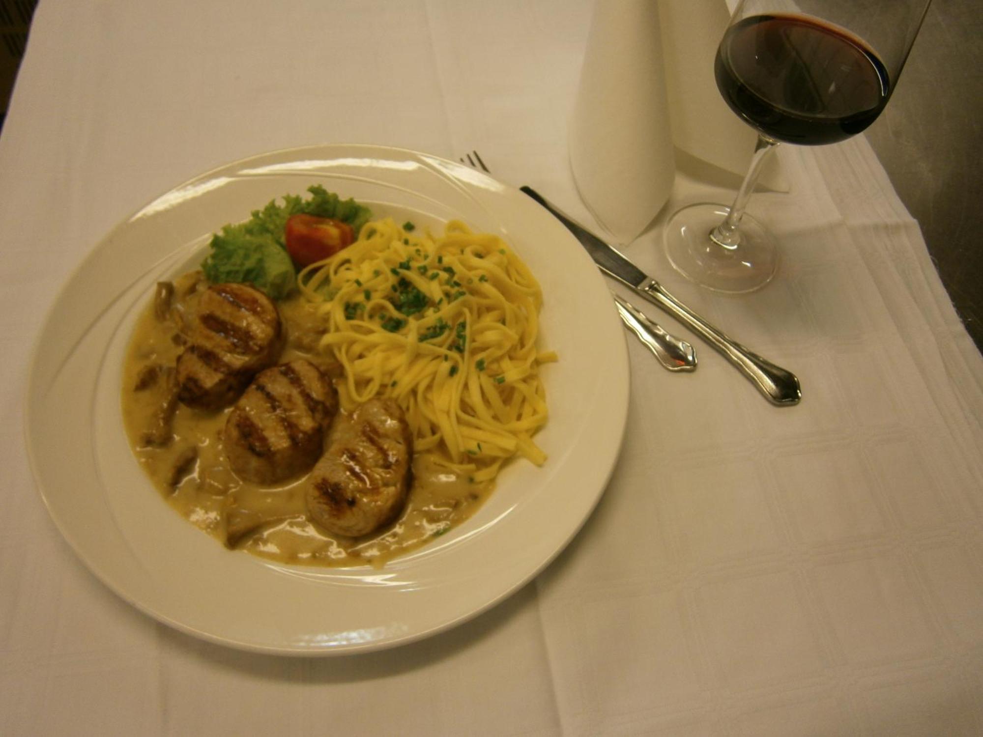 הרטברג Gasthof Restaurant Zum Brauhaus מראה חיצוני תמונה